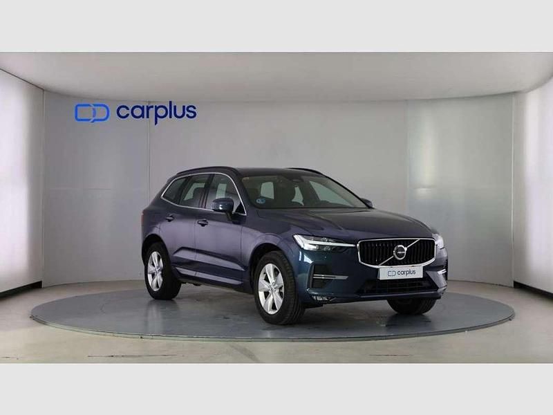 Usado Volvo XC60 Momentum 197 CV (144 kW) 2021 Azul SUV