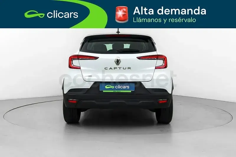 Usado Renault Captur Intens 100 CV (73 kW) 2022 Blanco SUV
