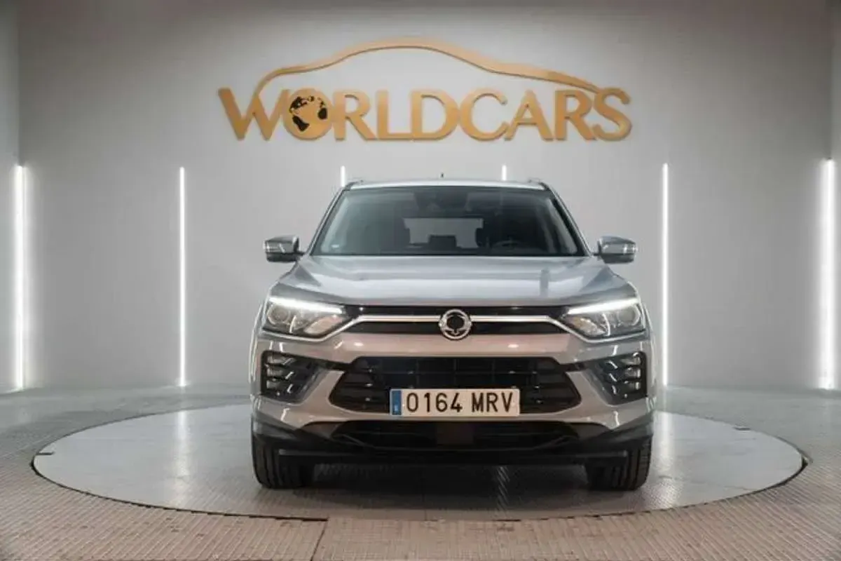 Usado SsangYong Korando 148 CV (108 kW) 2024 Gris SUV