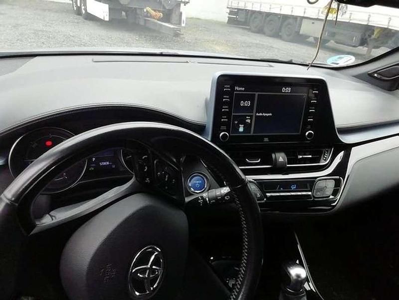 Usado Toyota C-HR Advance 122 CV (89 kW) 2020 Azul SUV