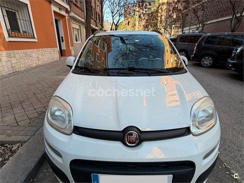 Usado Fiat Panda Pop 69 HP (50 kW) 2015 Branco Citadino