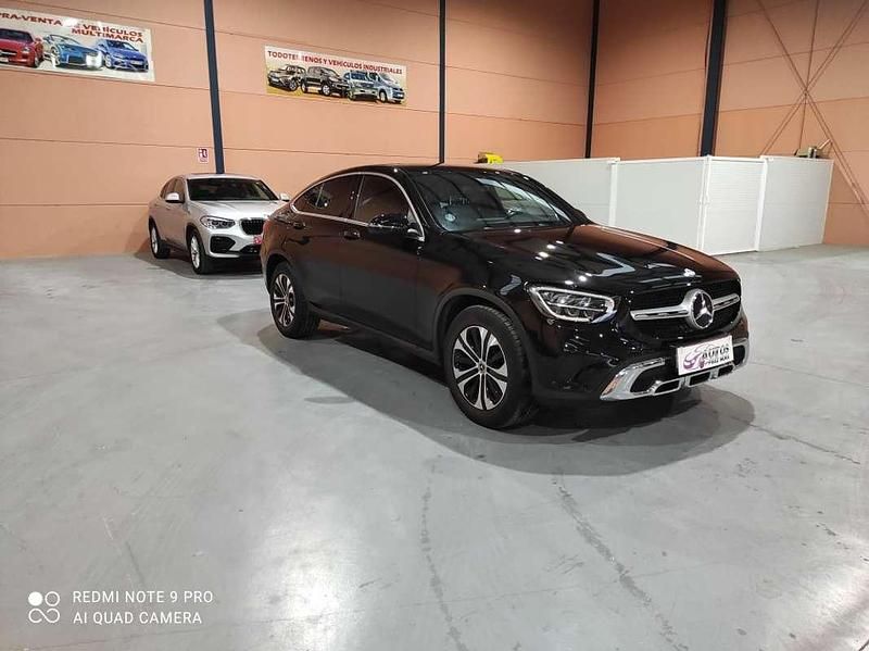 Usado Mercedes GLC220 194 CV (142 kW) 2021 Negro Coupe