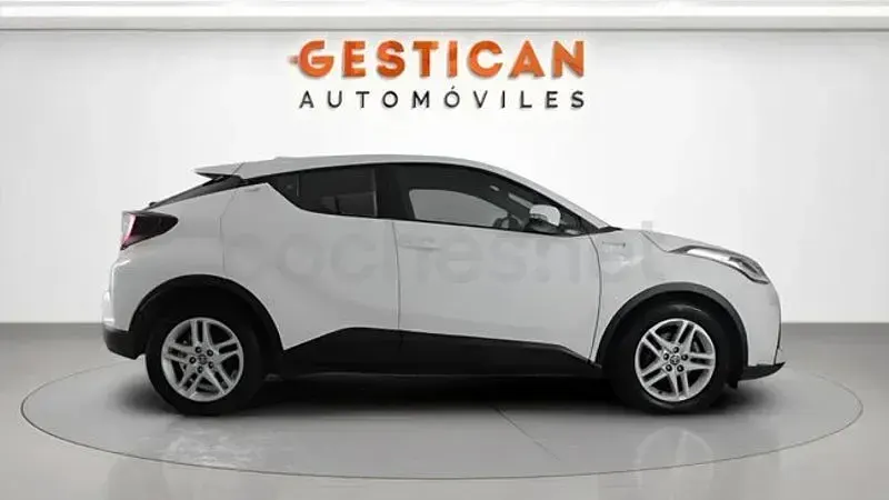 Usado Toyota C-HR Active 122 CV (89 kW) 2022 Blanco SUV