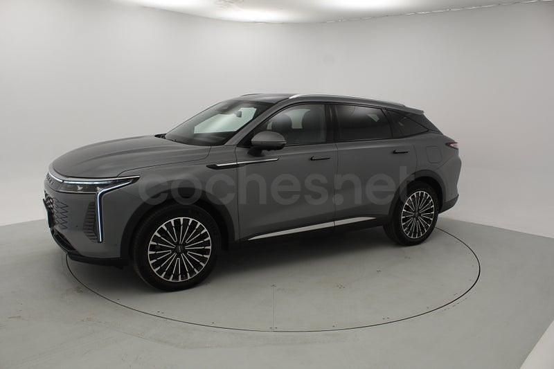 Usado Omoda 9 537 CV (394 kW) 2025 Gris / plata SUV