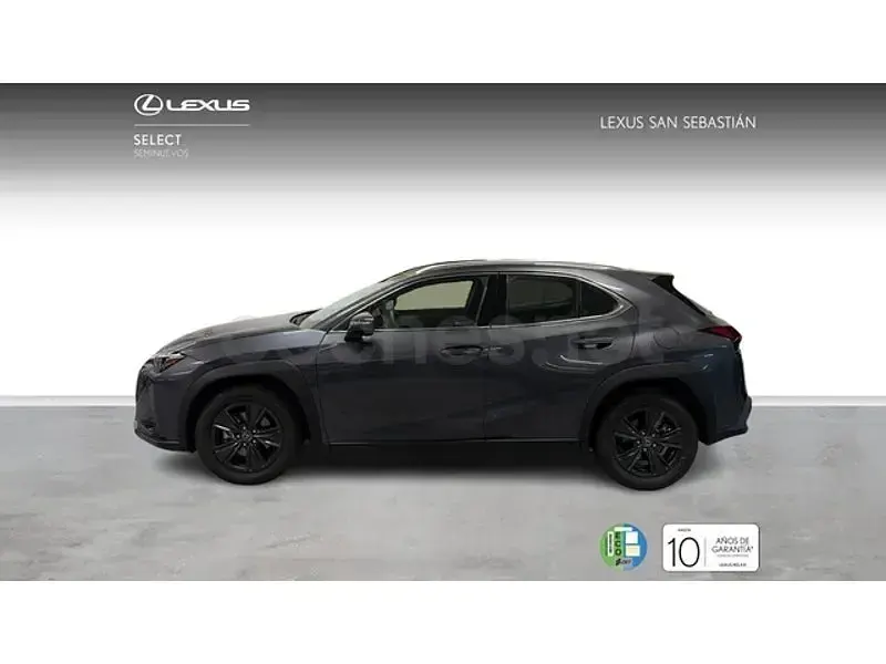 Usado Lexus UX 199 CV (146 kW) 2026 Gris / plata SUV