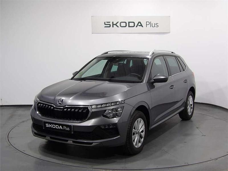 Gris / plata Usado 2025 Skoda Kamiq Selection SUV | 21.500 € (Precio justo) - Imagen 1/4