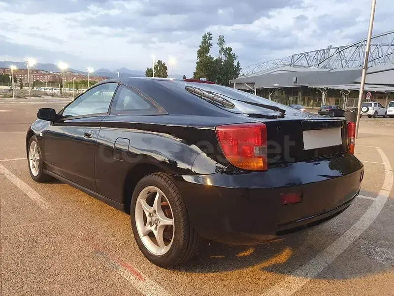 Usado Toyota Celica 143 CV (105 kW) 2000 Negro Coupe