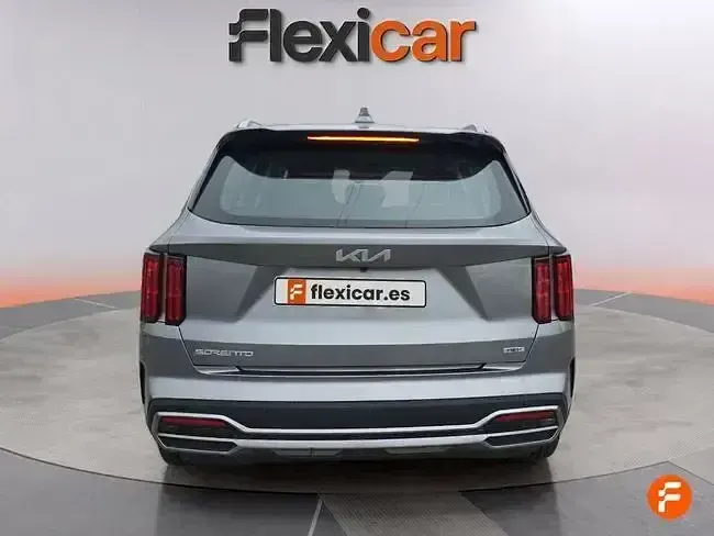 Usado Kia Sorento 230 CV (169 kW) 2023 Gris SUV