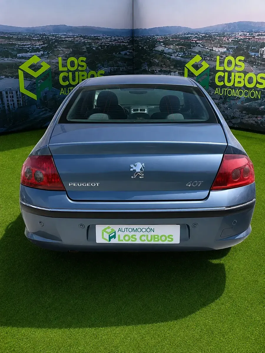 Usado Peugeot 407 137 CV (100 kW) 2005 Gris Familiar