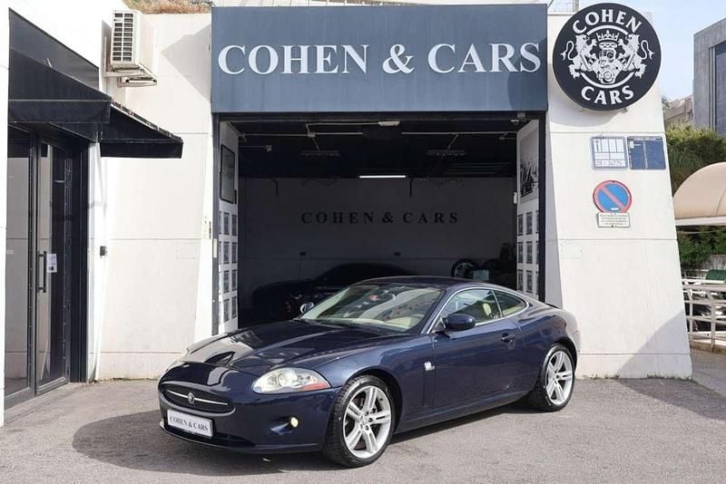 Usado Jaguar XK 298 CV (219 kW) 2006 Azul Coupe