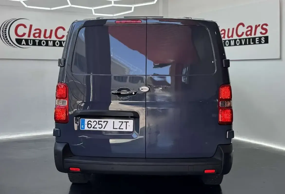 Usado Citroën Jumpy 102 CV (75 kW) 2022 Gris Monovolumen
