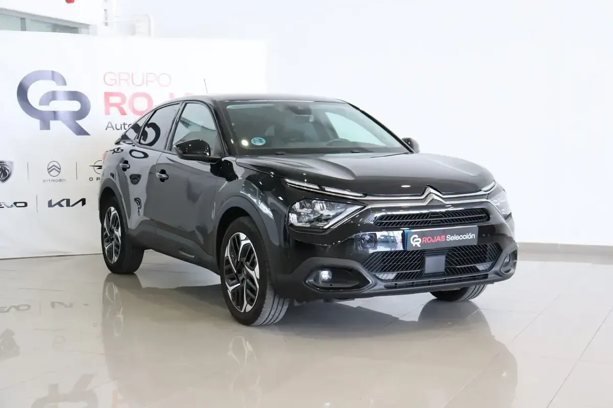 Usado Citroën C4 Feel 110 CV (80 kW) 2022 Negro perla