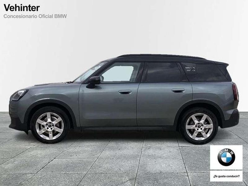 Usado Mini One D Countryman Essential 163 CV (119 kW) 2024 Verde SUV