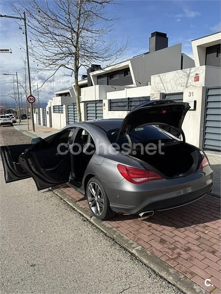 Usado Mercedes CLA220 170 CV (125 kW) 2015 Gris / plata Berlina