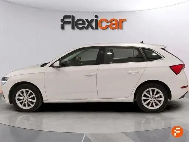 Usado Skoda Scala Ambition 110 HP (80 kW) 2021 Branco Citadino