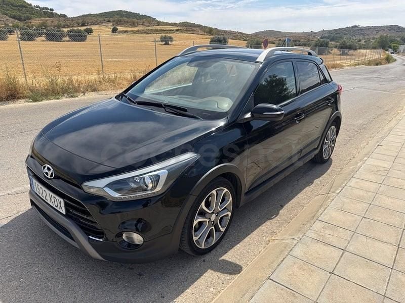 Occasion Hyundai i20 Active 90 ch (66 kW) 2017 Noir Berline