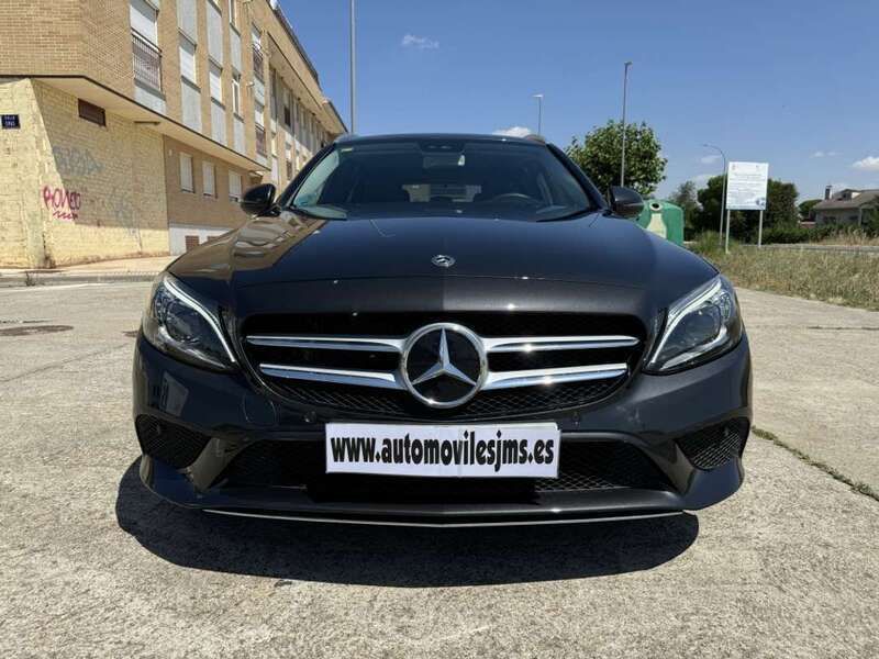 Usado Mercedes C300 245 CV (180 kW) 2020 Negro Familiar
