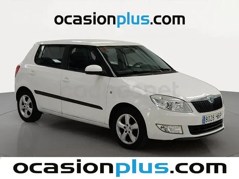 Usado Skoda Fabia 60 CV (44 kW) 2011 Blanco Berlina