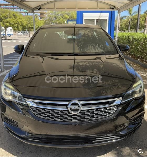 Usado Opel Astra Excellence 110 CV (80 kW) 2016 Negro Berlina