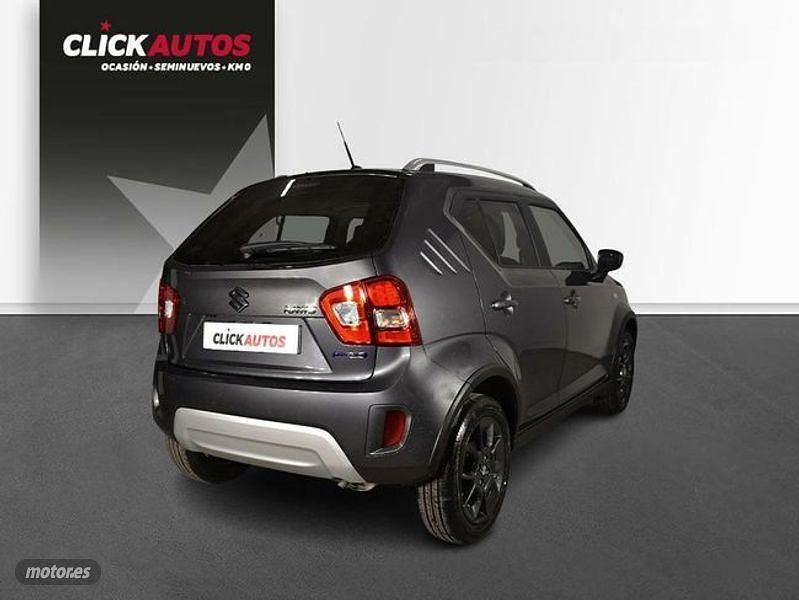 Usado Suzuki Ignis 83 CV (61 kW) 2024 Gris Utilitario