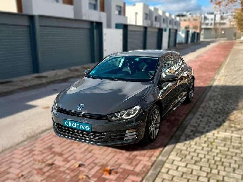 Usado VW Scirocco R-line 150 CV (110 kW) 2015 Gris Coupe