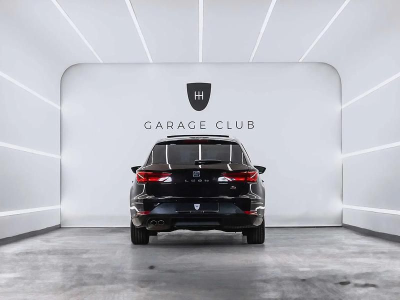 Usado Seat Leon ST FR 184 HP (135 kW) 2017 Castanho Carrinha