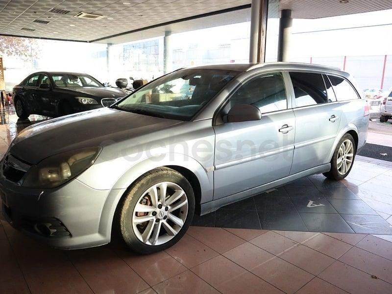 Usado Opel Vectra Sport 184 CV (135 kW) 2007 Gris / plata Familiar