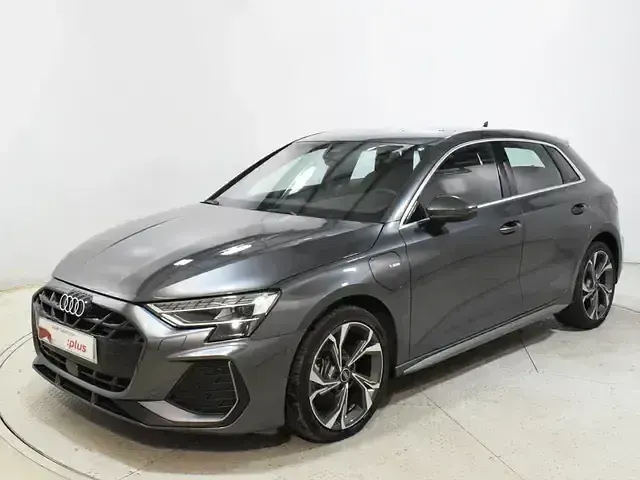 Usado Audi A3 e-tron S-Line 204 CV (150 kW) 2025 Gris Utilitario