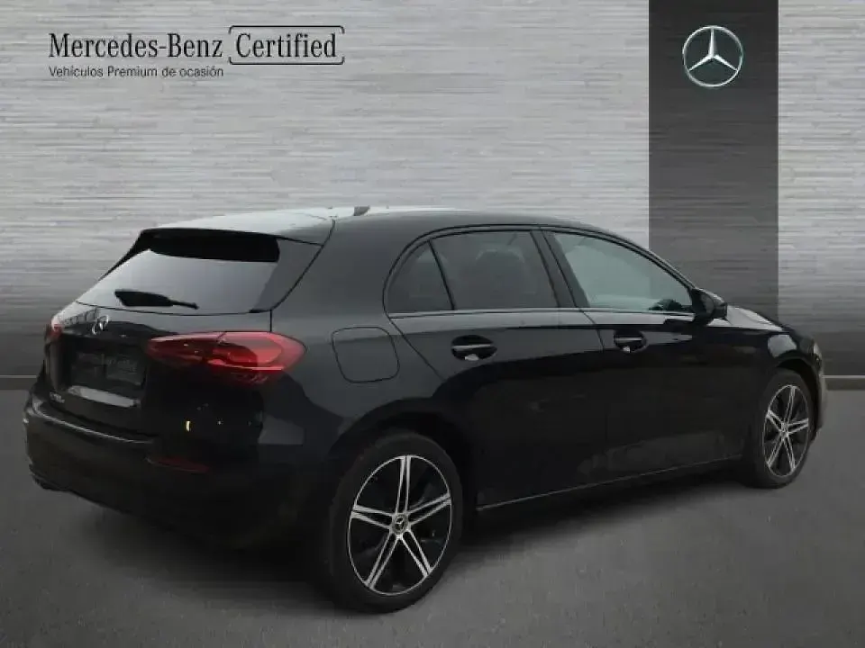 Usado Mercedes A250 218 CV (160 kW) 2024 Negro Berlina
