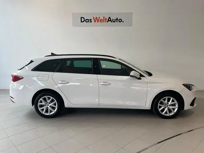 Usado Seat Leon Style 116 CV (85 kW) 2025 Blanco