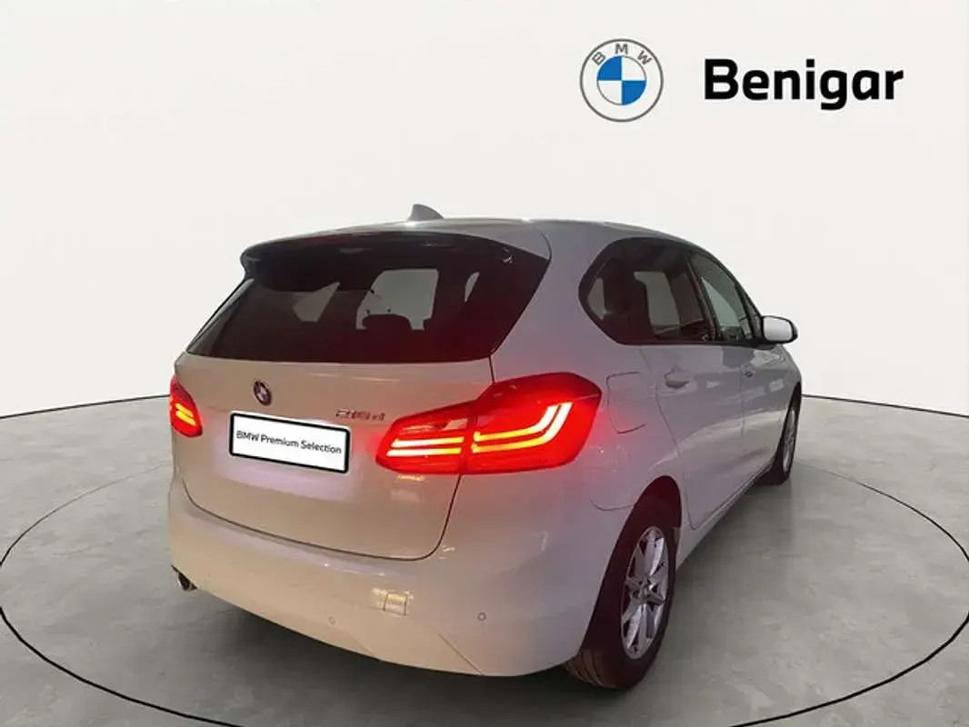 Usado BMW 216 Active Tourer 116 CV (85 kW) 2021 Blanco Monovolumen