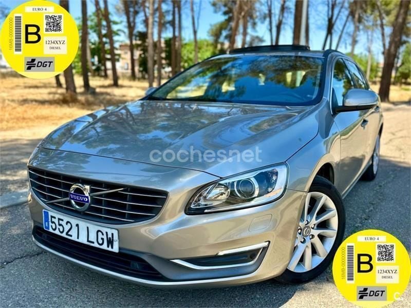 Beige Usado 2015 Volvo V60 Summum Familiar | 8495 € (Super precio) - Imagen 1/4