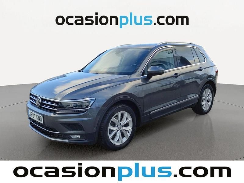 Usado VW Tiguan Sportline 150 CV (110 kW) 2018 Gris SUV