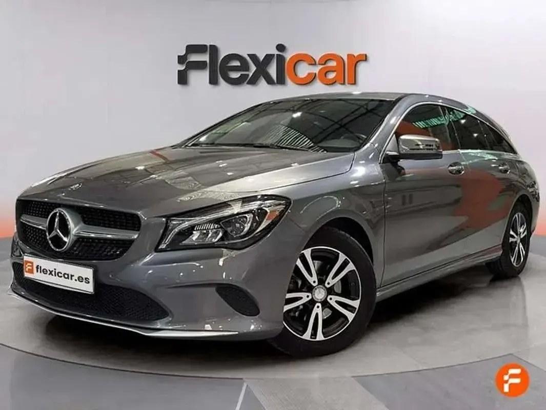 Occasion Mercedes CLA200 Shooting Brake 136 PK (100 kW) 2017 Grijs Stationwagen