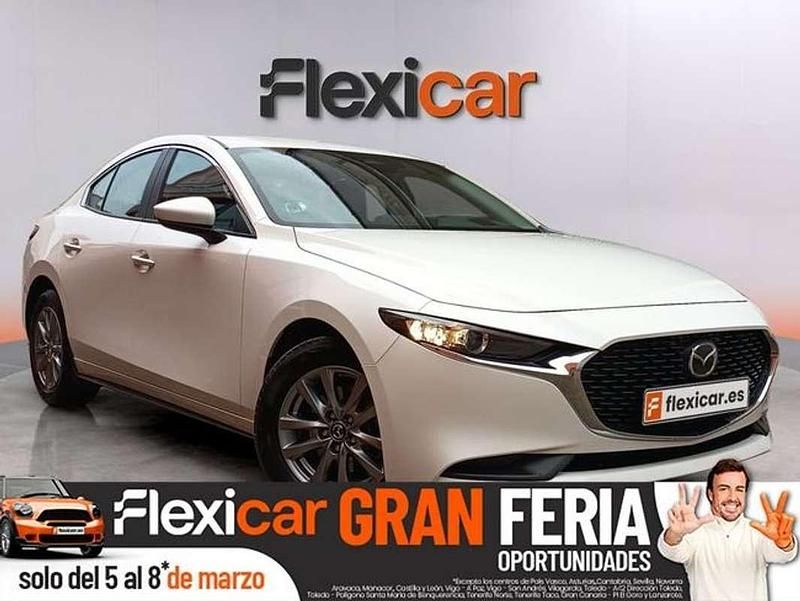Usado Mazda 3 Center-Line 186 CV (136 kW) 2025 Blanco Berlina