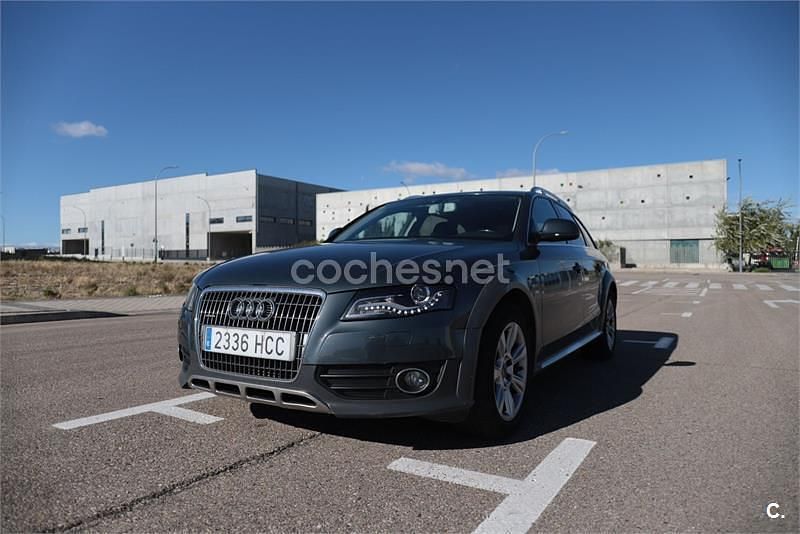Gris / plata Usado 2011 Audi A4 Allroad Familiar | 6100 € - Imagen 1/4