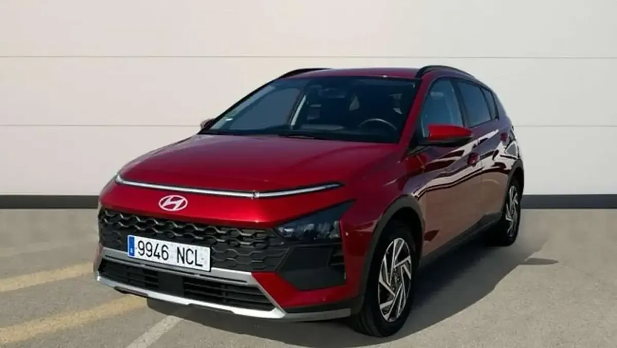 Usado Hyundai Bayon 80 CV (58 kW) 2025 Rojo SUV