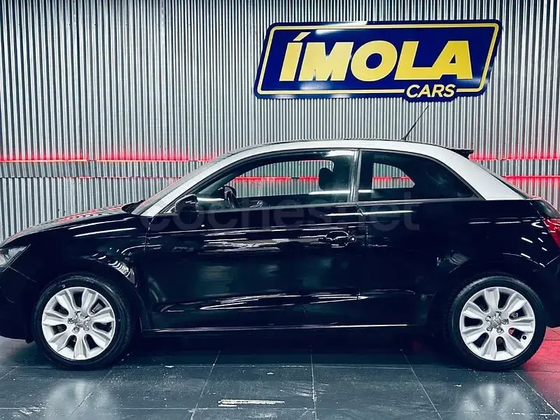 Usado Audi A1 Attraction 105 CV (77 kW) 2012 Negro Utilitario