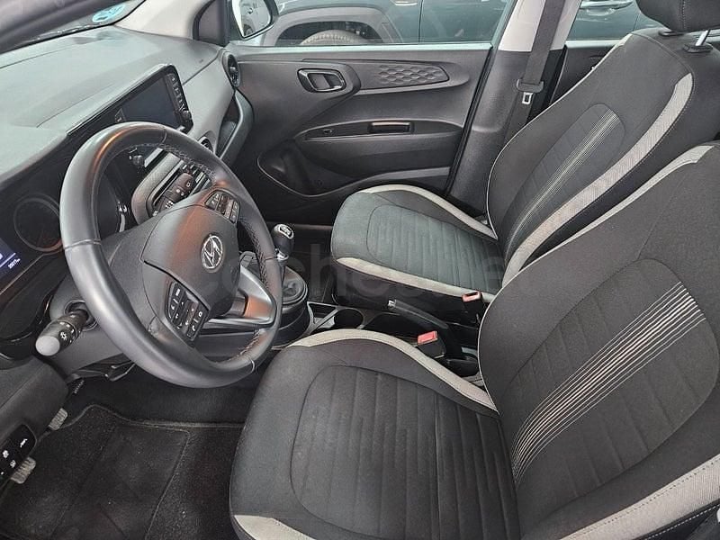 Usado Hyundai i10 67 CV (49 kW) 2022 Verde Utilitario