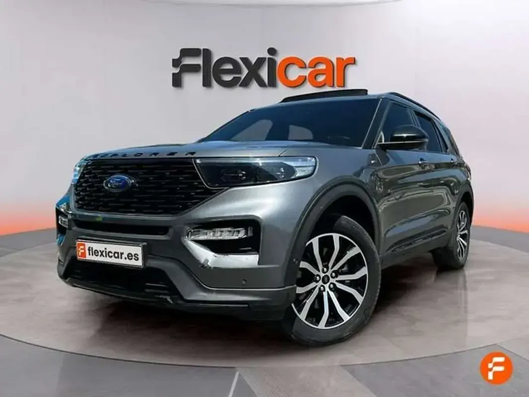 Usado Ford Explorer ST-Line 457 CV (336 kW) 2022 Gris SUV