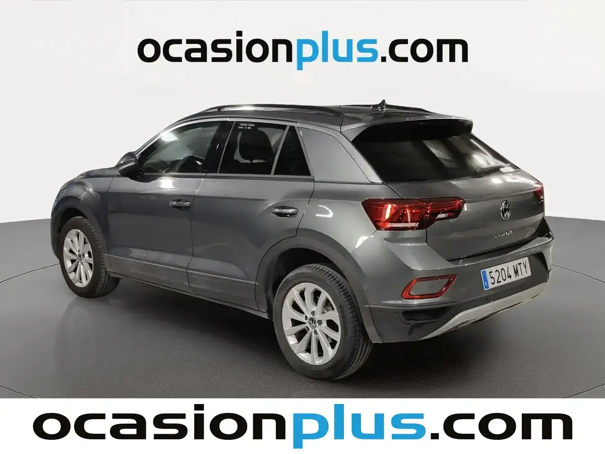 Usado VW T-Roc Life 115 CV (84 kW) 2024 Gris SUV