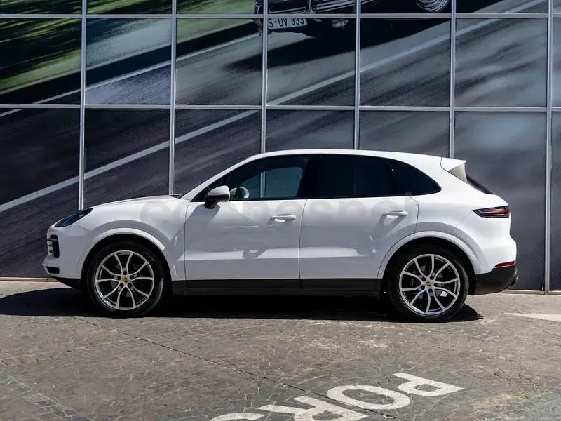 Usado Porsche Cayenne 340 CV (250 kW) 2023 Blanco SUV