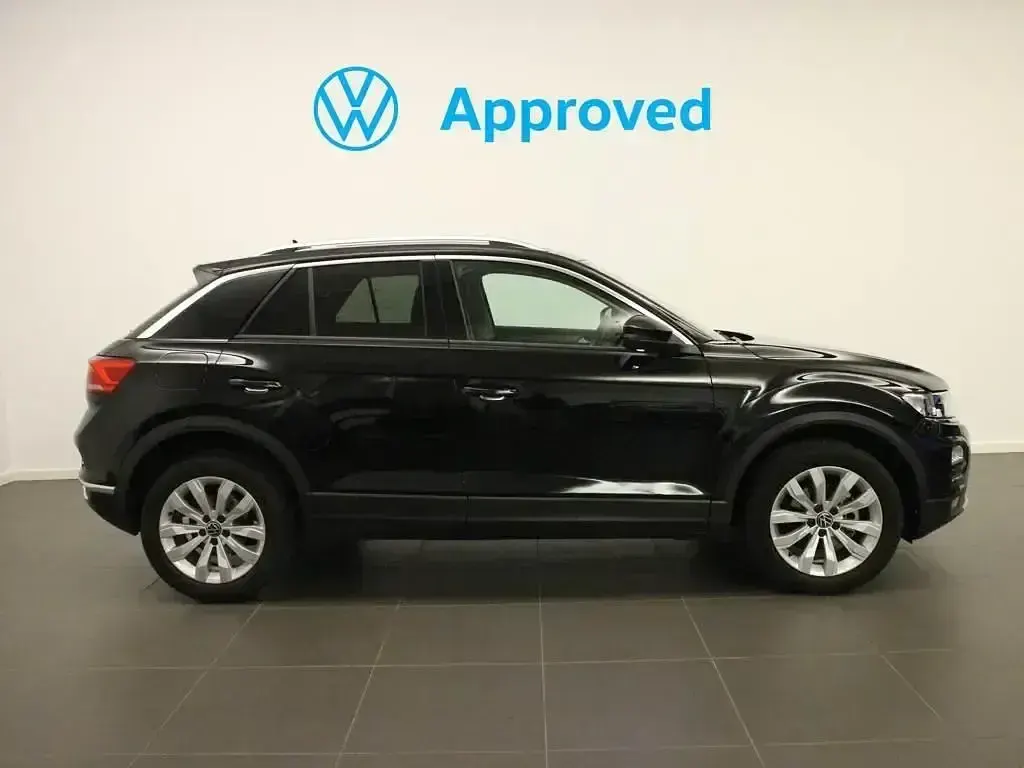 Usado VW T-Roc Life 150 CV (110 kW) 2022 Negro SUV