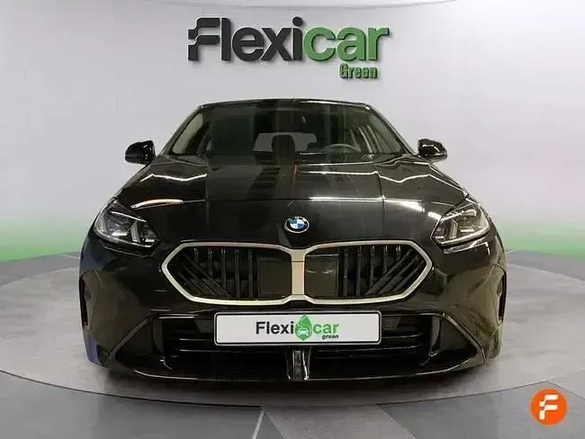 Usado BMW 120 170 CV (125 kW) 2025 Negro Utilitario