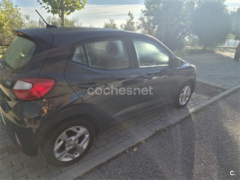 Usado Hyundai i10 67 CV (49 kW) 2022 Azul Utilitario