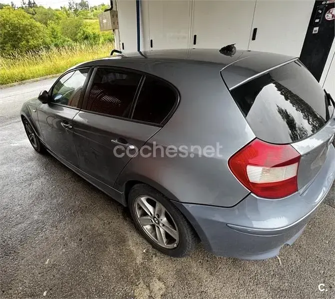 Usado BMW 116 115 CV (84 kW) 2005 Gris / plata Utilitario