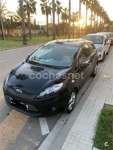 Negro Usado 2011 Ford Fiesta Titanium Berlina | 3800 € (Buen precio) - Imagen 1/4