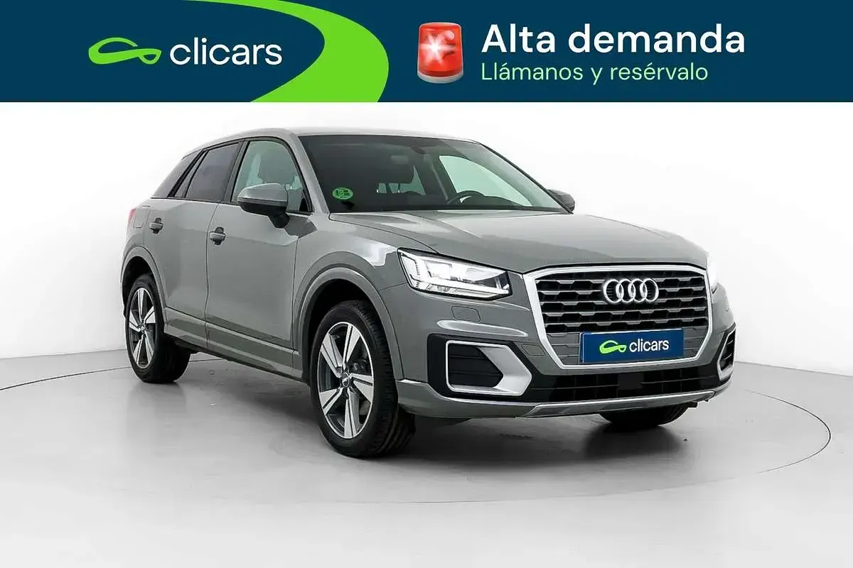 Usado Audi Q2 Sport 116 CV (85 kW) 2018 Gris SUV