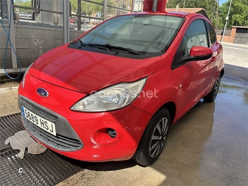 Usado Ford Ka 69 CV (50 kW) 2013 Rojo Utilitario