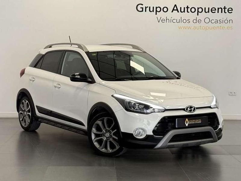 Usado Hyundai i20 Active 101 CV (74 kW) 2018 Blanco Berlina
